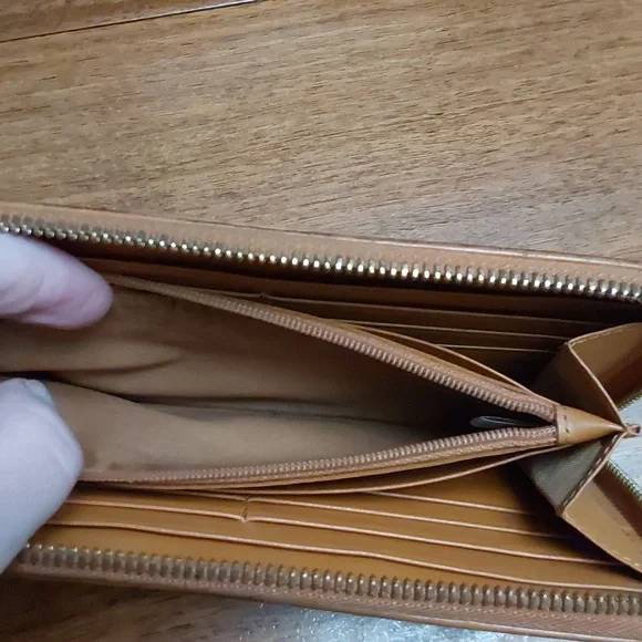 MCM Cognac Hobo Bag with Matching Wallet Iconic Monogram Print - Picture 10 of 12